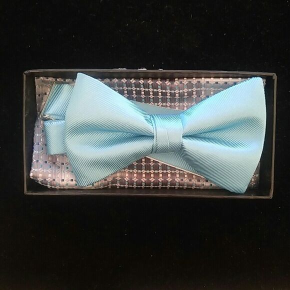 MEN'S LARR BRIO BOW TIE AND HANKY SET - Picture 1 of 2